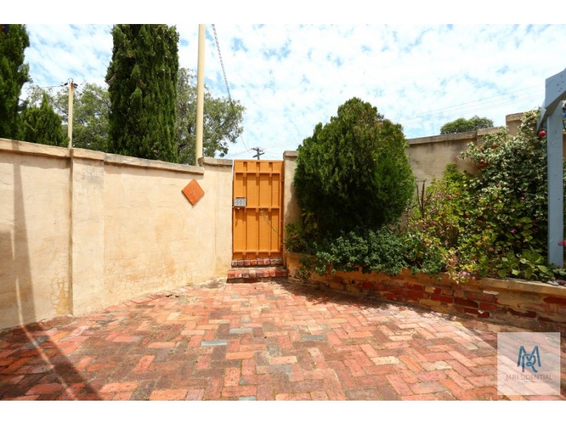 1/33 Banksia Terrace, Kensington WA 6151