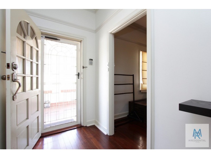 210 South Terrace, Como WA 6152