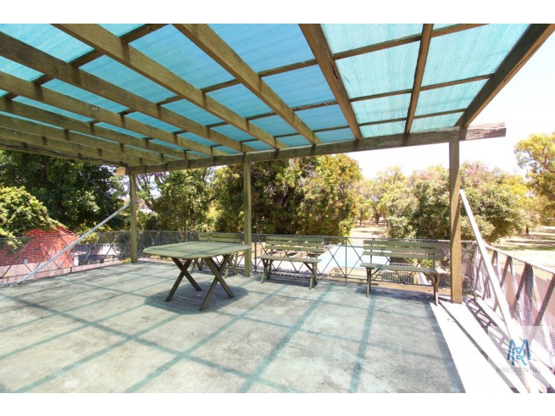 5 Winmarley Street, Floreat WA 6014