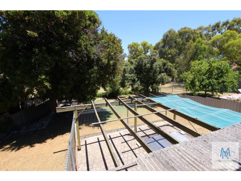 5 Winmarley Street, Floreat WA 6014