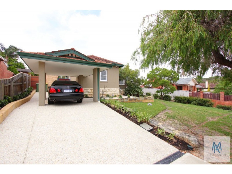 96 Monash Avenue, Como WA 6152