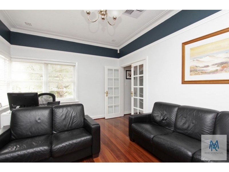 96 Monash Avenue, Como WA 6152