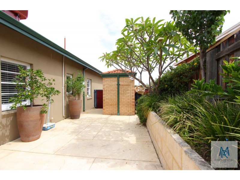 96 Monash Avenue, Como WA 6152