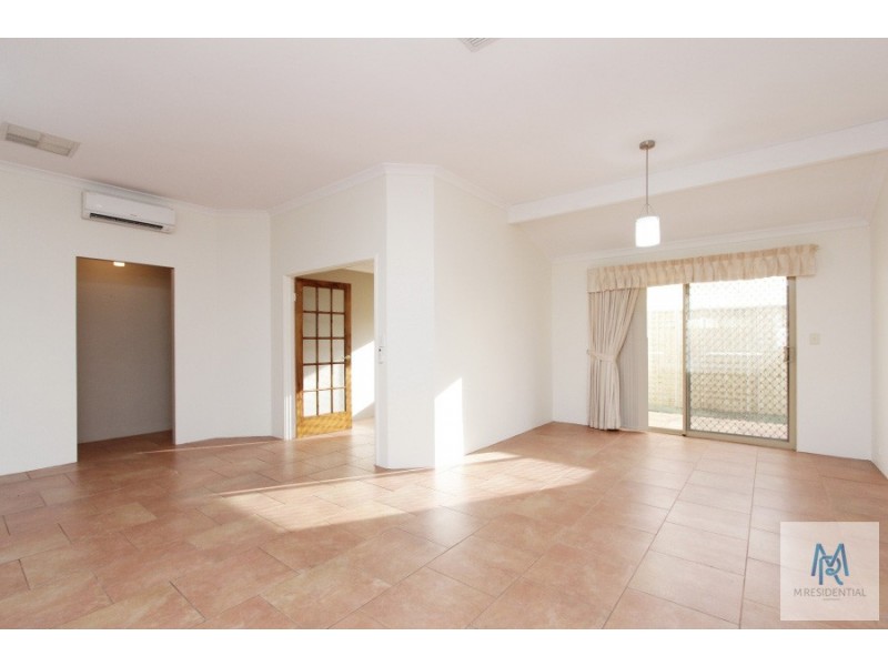 6 Nectarine Way, Forrestfield WA 6058