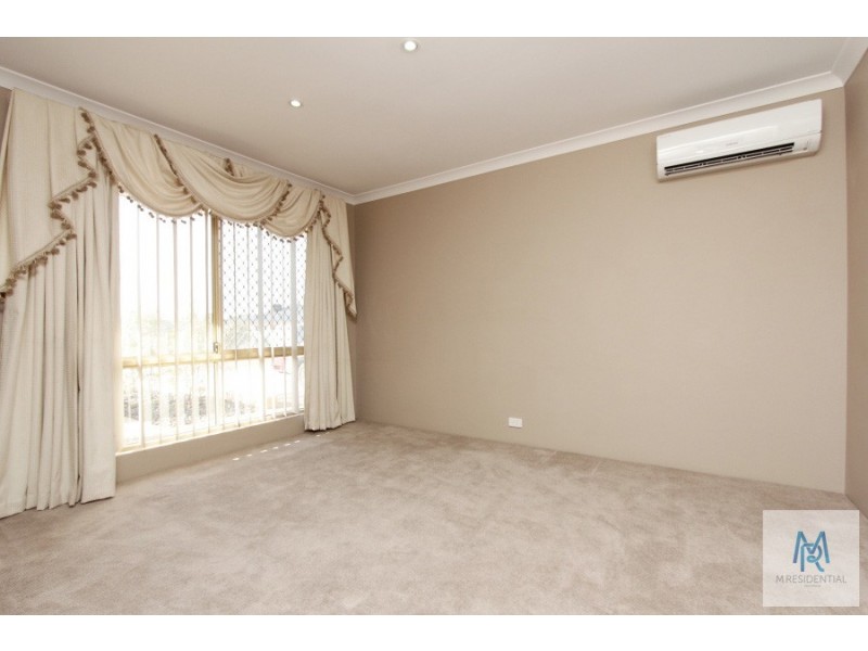 6 Nectarine Way, Forrestfield WA 6058