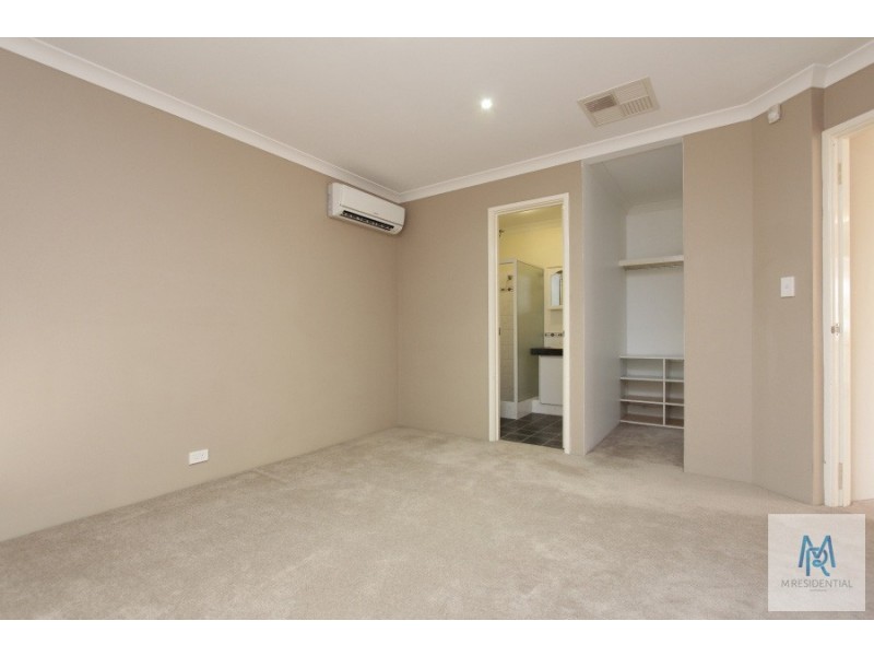 6 Nectarine Way, Forrestfield WA 6058