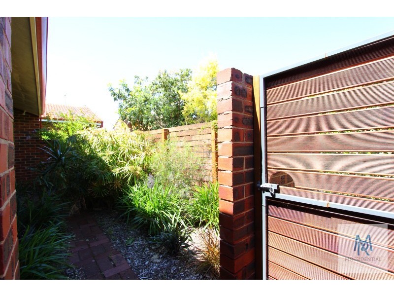 2/4 Strickland Street, South Perth WA 6151