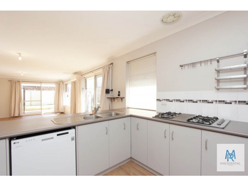 11 Jauffret Way, Tapping WA 6065