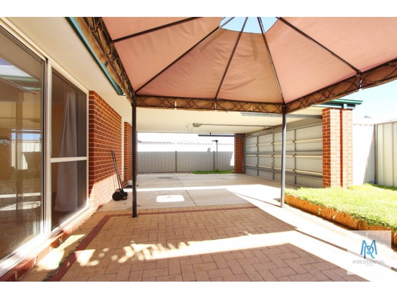 11 Jauffret Way, Tapping WA 6065