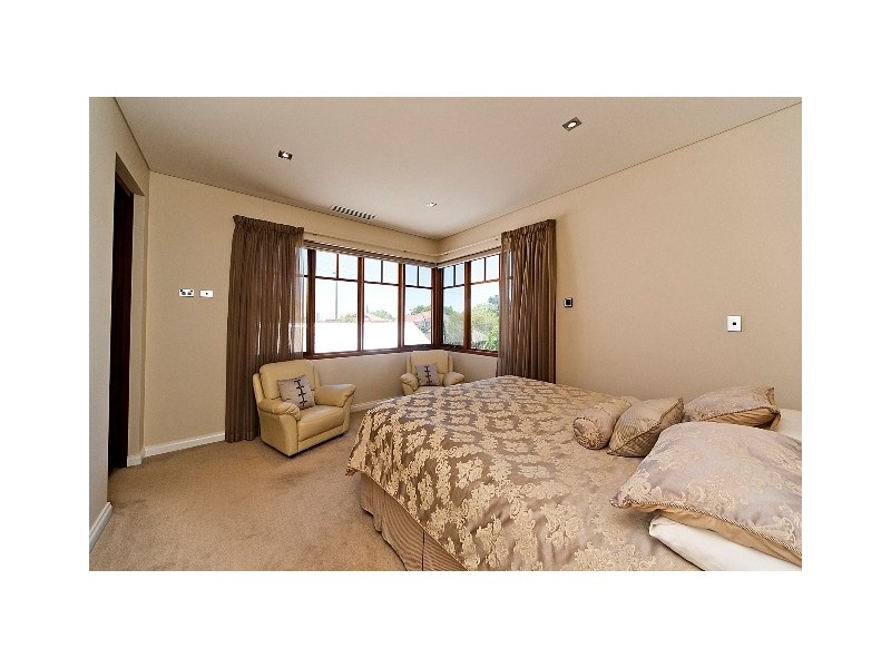 1A Norfolk Street, South Perth WA 6151