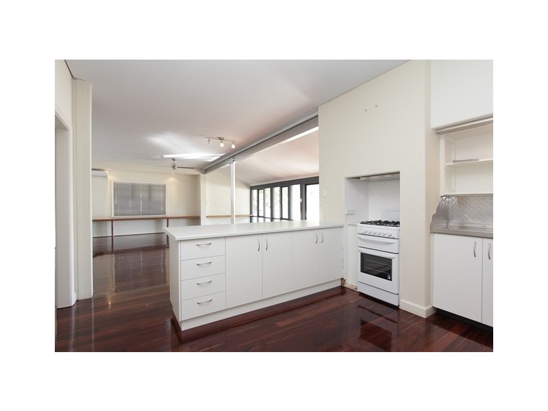 204 South Terrace, Como WA 6152