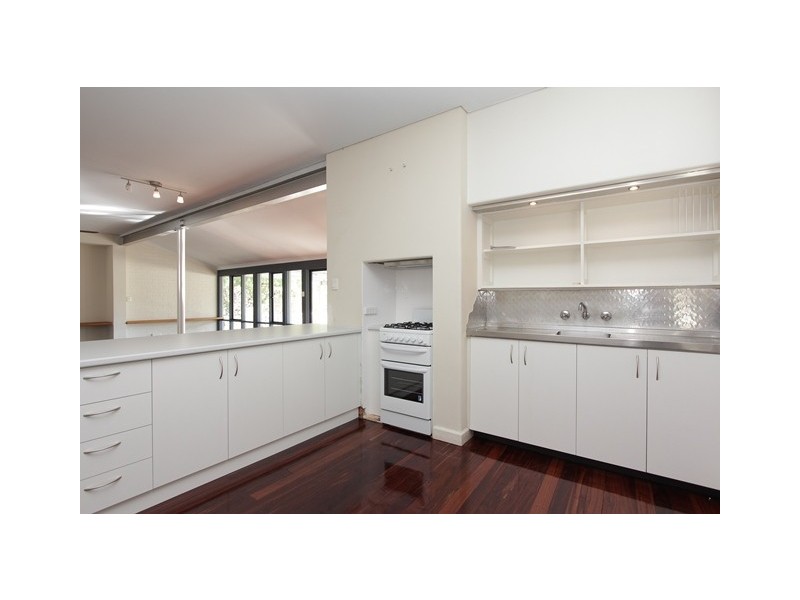 204 South Terrace, Como WA 6152