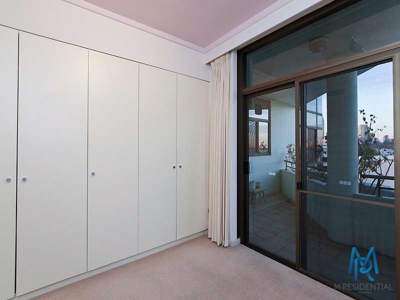 4.2/34 Mill Point Road, South Perth WA 6151