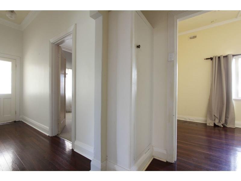 4 Broad Street, Kensington WA 6151