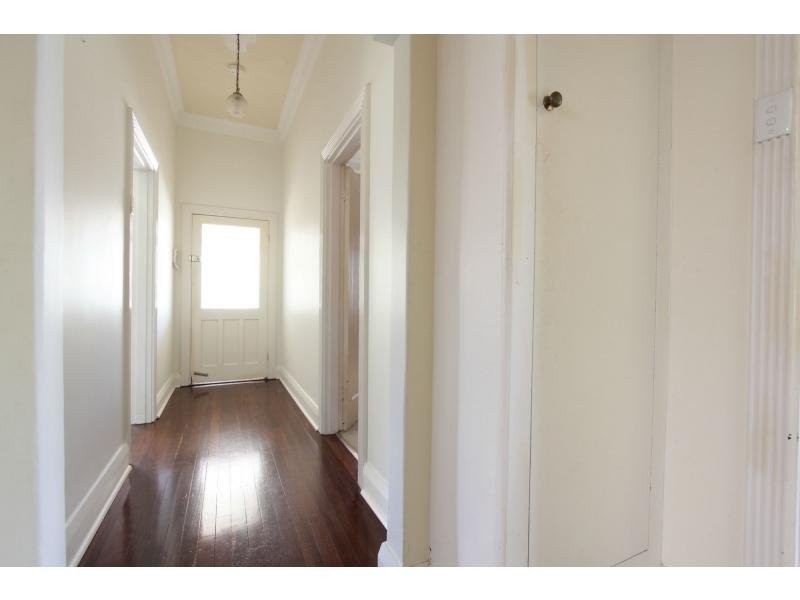 4 Broad Street, Kensington WA 6151