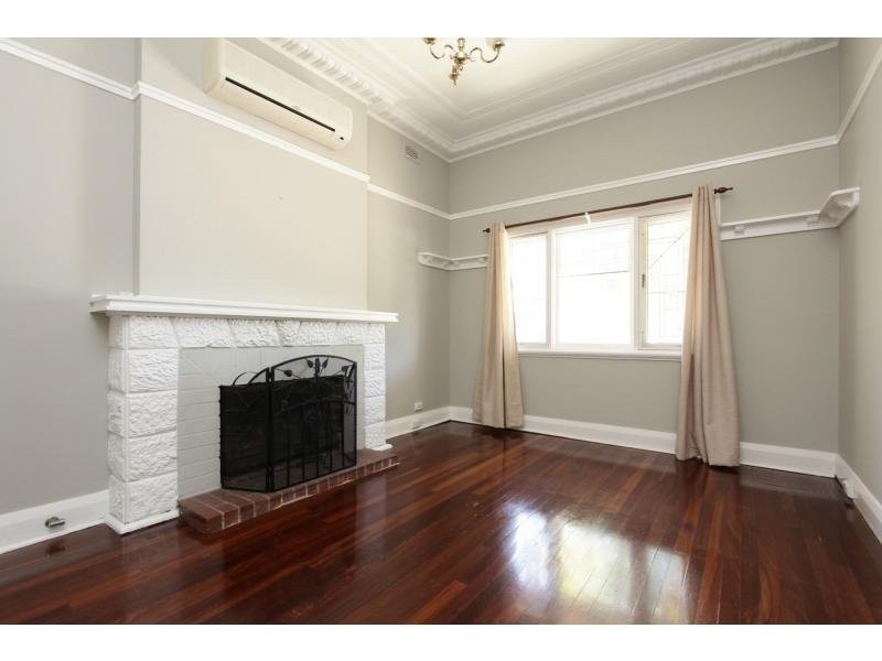 4 Broad Street, Kensington WA 6151