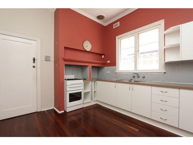 4 Broad Street, Kensington WA 6151