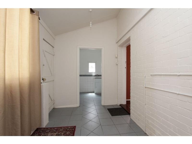4 Broad Street, Kensington WA 6151