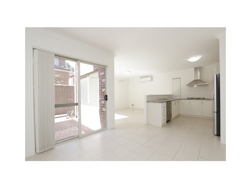 7/12 Forster Avenue, Lathlain WA 6100