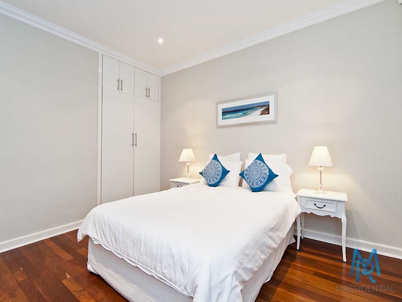 2A Norma Road, Alfred Cove WA 6154