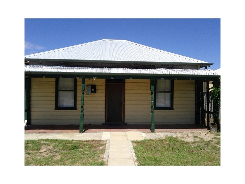 10 Wroxton Street, Midland WA 6056