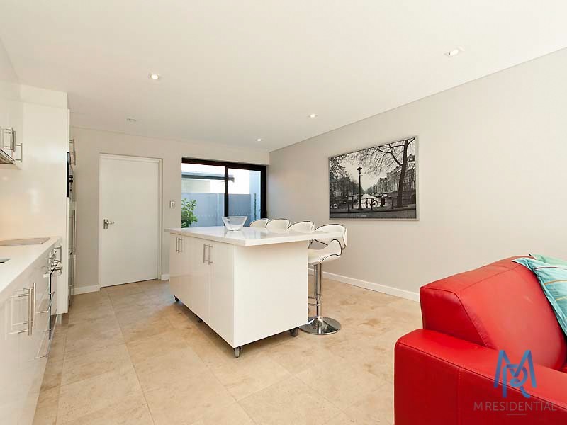 2/6 Brookside Avenue, South Perth WA 6151