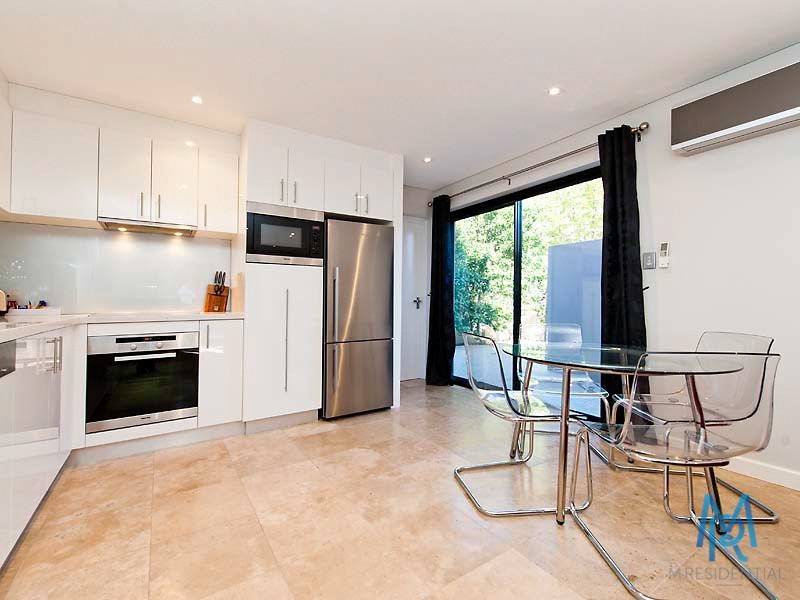 4/6 Brookside Avenue, South Perth WA 6151