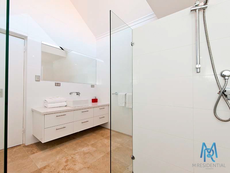 4/6 Brookside Avenue, South Perth WA 6151