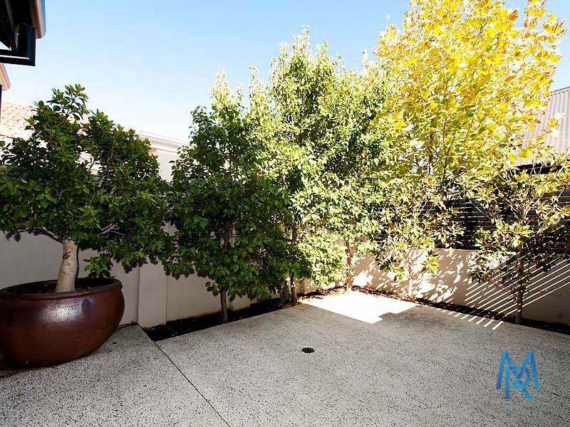 4/6 Brookside Avenue, South Perth WA 6151