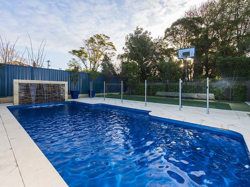 39 Gwenyfred Road, Kensington WA 6151