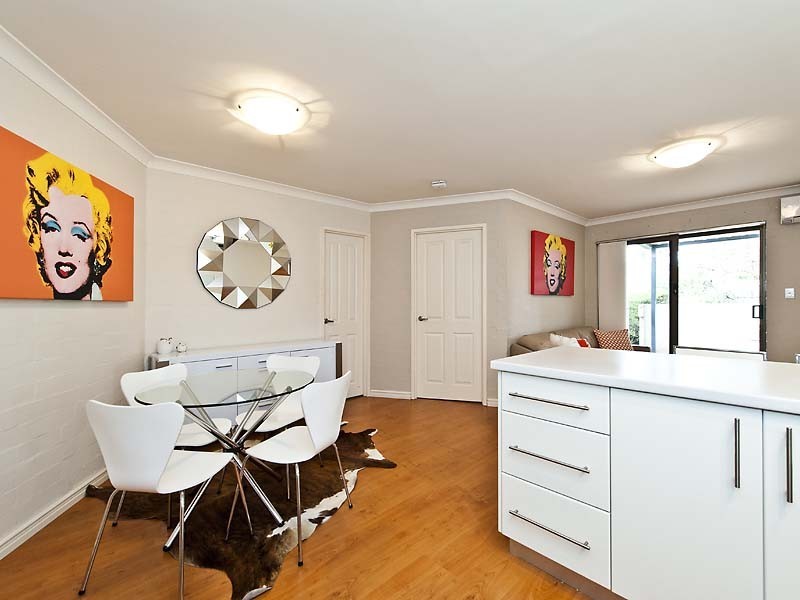 3/4 Manning Terrace, South Perth WA 6151