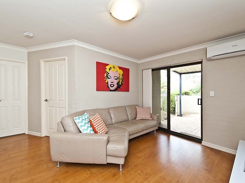 3/4 Manning Terrace, South Perth WA 6151