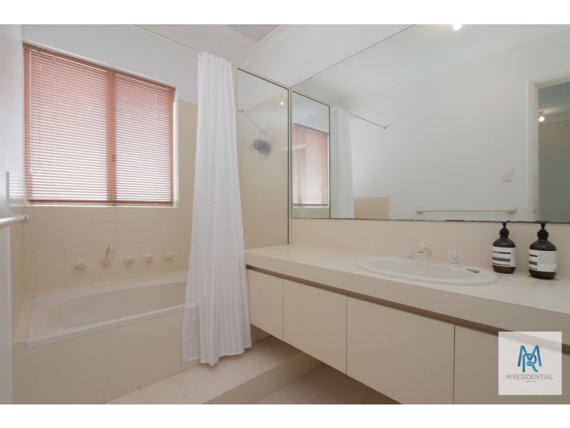 2b Forbes Road, Applecross WA 6153