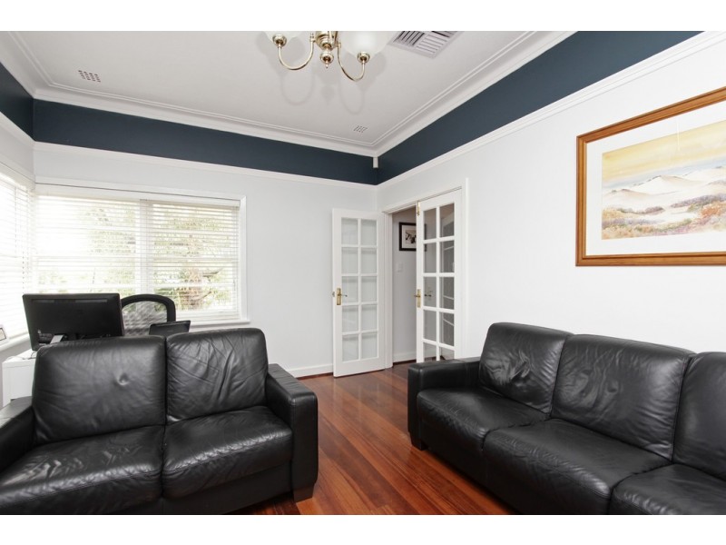 96 Monash Avenue, Como WA 6152