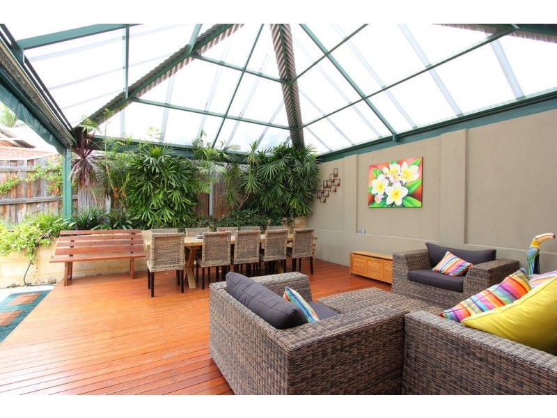 96 Monash Avenue, Como WA 6152