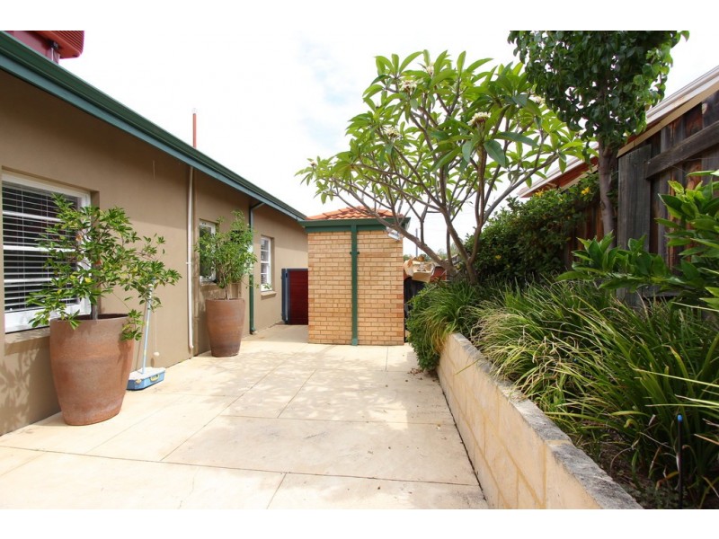 96 Monash Avenue, Como WA 6152