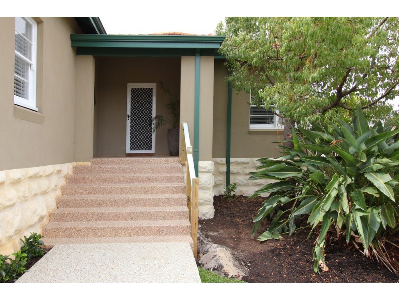 96 Monash Avenue, Como WA 6152