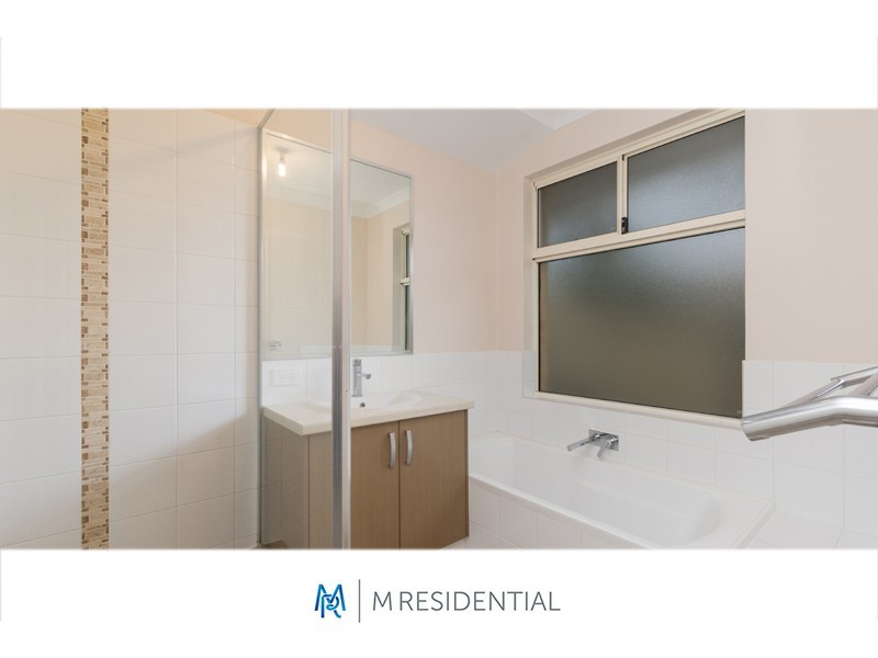 5a Strathearn Road, Forrestfield WA 6058