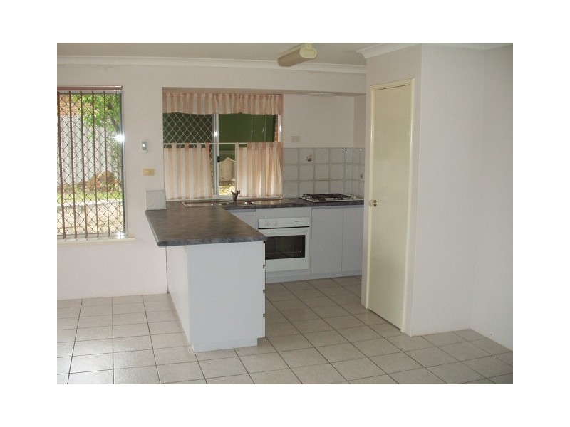 2/61 Hobbs Avenue, Como WA 6152