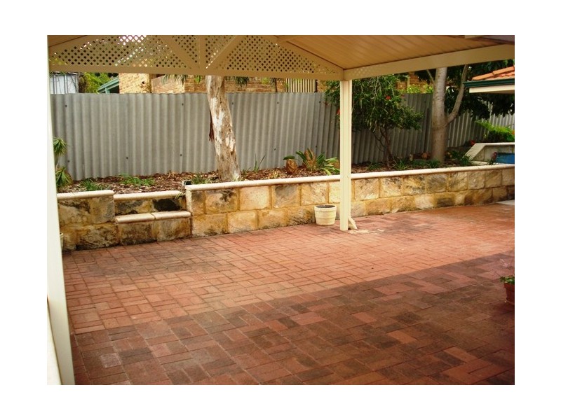 2/61 Hobbs Avenue, Como WA 6152