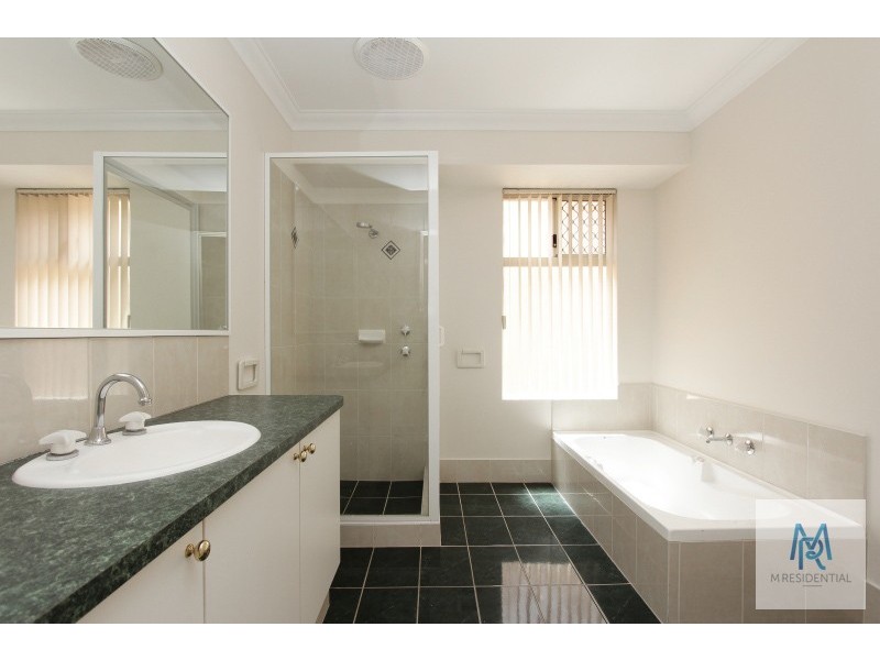 6/4-12 Ayer Road, Queens Park WA 6107