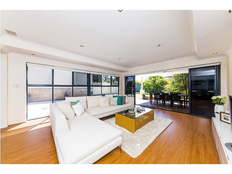 22 Dyson Street, South Perth WA 6151