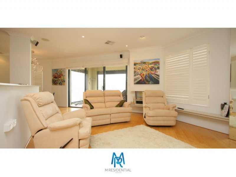 9/10 Marina Drive, Ascot WA 6104