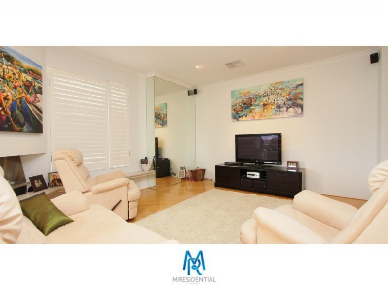 9/10 Marina Drive, Ascot WA 6104