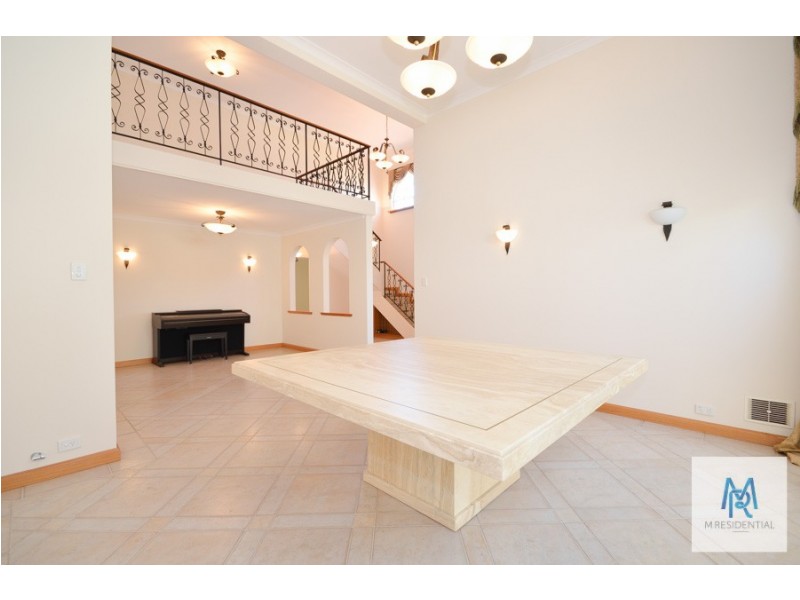 98 Corinthian Road West, Shelley WA 6148