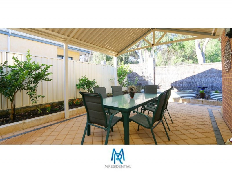 9 Hogg Avenue, Salter Point WA 6152