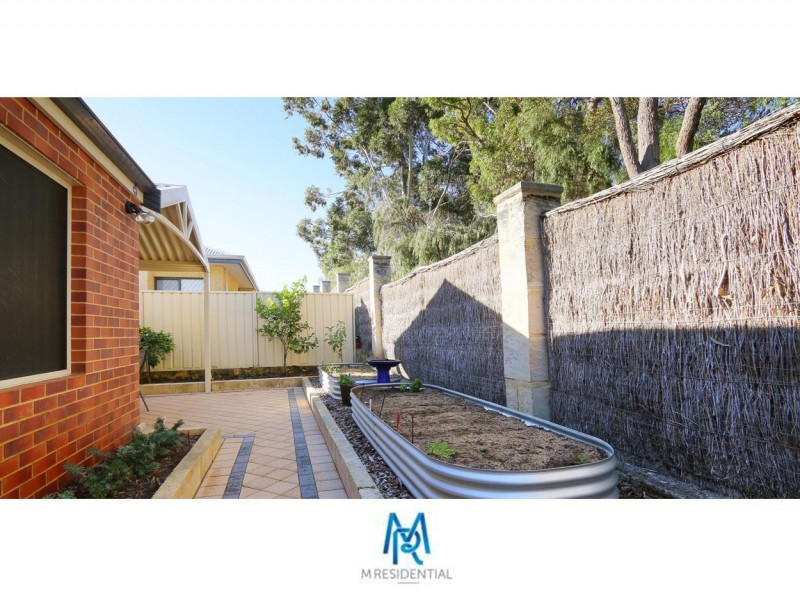 9 Hogg Avenue, Salter Point WA 6152