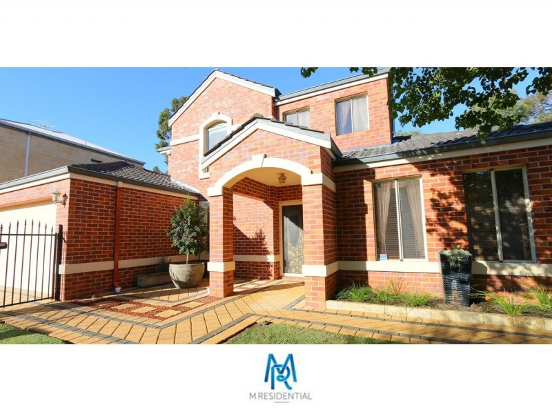 9 Hogg Avenue, Salter Point WA 6152