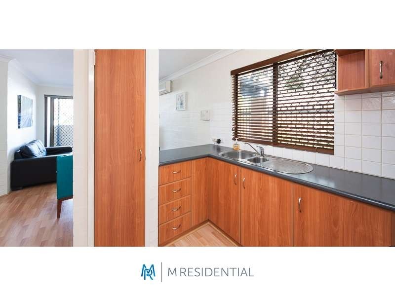 1/4 Manning Terrace, South Perth WA 6151
