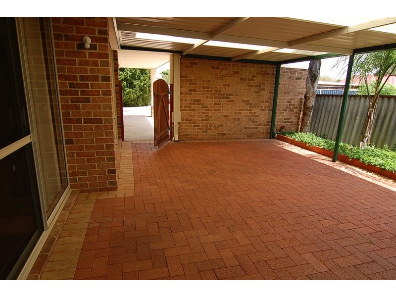 8A Fifth Avenue, Bassendean WA 6054